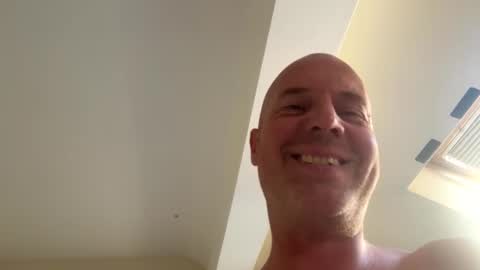 Stoodley22 online show from September 25, 3:30 pm