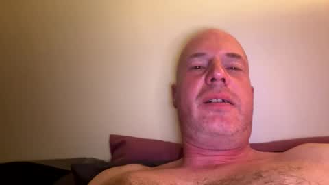 Stoodley22 online show from April 8, 8:56 pm