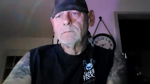 Snapshot of stormynorm14 chatting on October 12, 10:41 am stormynorm14 online show from October 12, 10:41 am