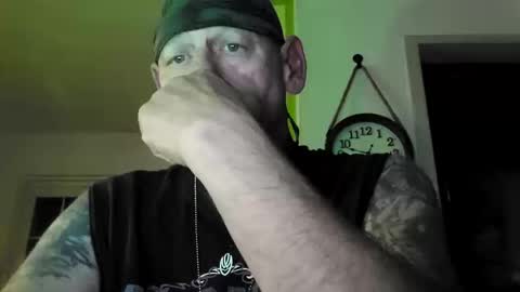 Snapshot of stormynorm14 chatting on October 11, 1:32 am stormynorm14 online show from October 11, 1:32 am