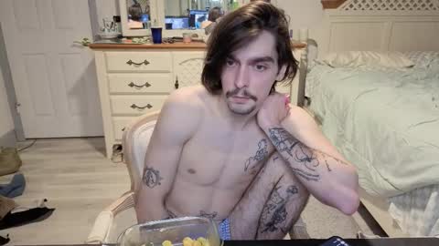 str8whiteboy21 online show from March 1, 8:40 am