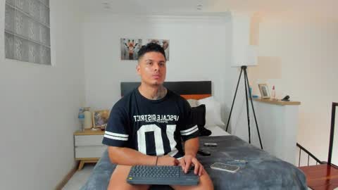 straight__friends online show from March 30, 2:39 pm