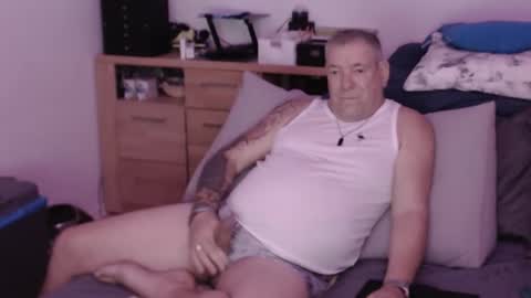 Stranger online show from September 10, 9:38 pm