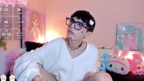 strawberry_kitty_ online show from February 8, 4:27 am