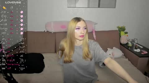 Streis  open pvt online show from March 10, 1:45 am