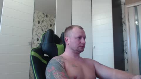 Snapshot of strongass18 chatting on March 8, 1:47 pm Alex online show from March 8, 1:47 pm