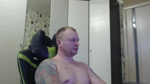 Snapshot of strongass18 chatting on March 6, 12:09 pm Alex online show from March 6, 12:09 pm