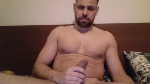 Handsome guy online show from April 15, 9:48 pm