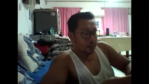 Val online show from May 5, 10:43 am