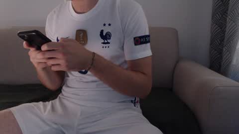 Stud From Paris online show from July 9, 3:16 pm
