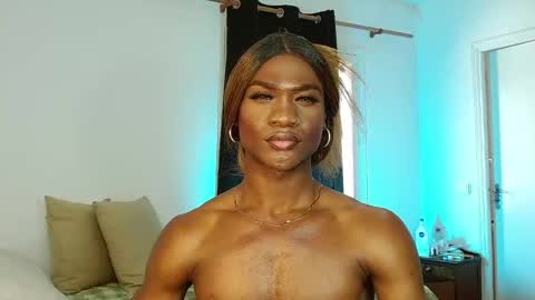 Suanny Klatten  It is my account independent  online show from February 21, 3:10 pm