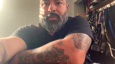 suavecito67 online show from November 29, 5:20 pm