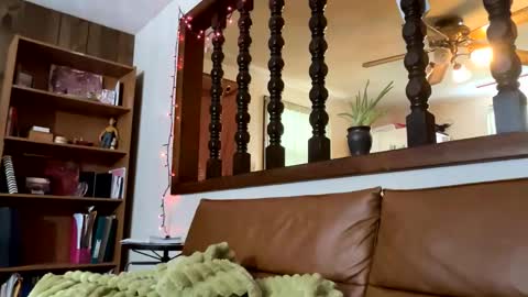 Snapshot of sub4you69brat chatting on February 18, 3:41 pm sub4you69brat online show from February 18, 3:41 pm