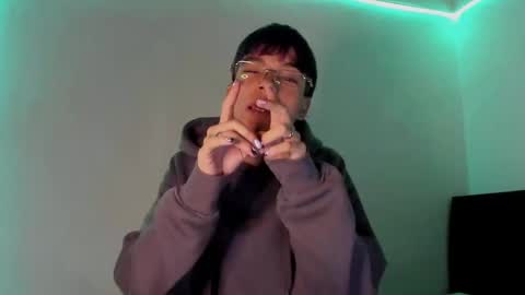 nico online show from February 18, 4:03 pm