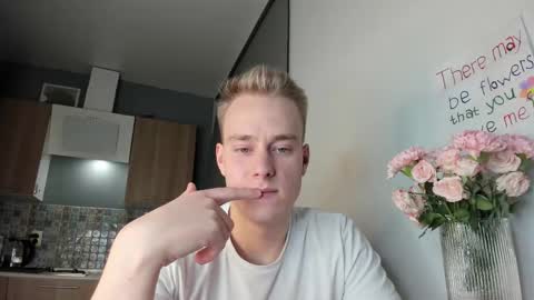 Snapshot of successful_kevin chatting on October 11, 3:59 pm Kevin online show from October 11, 3:59 pm