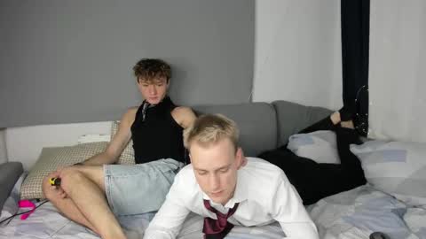 Snapshot of successful_kevin chatting on September 22, 8:35 pm Kevin online show from September 22, 8:35 pm