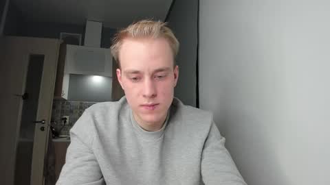Snapshot of successful_kevin chatting on October 2, 7:23 pm Kevin online show from October 2, 7:23 pm