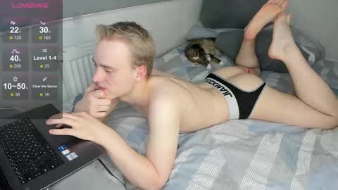 Snapshot of successful_kevin chatting on October 5, 8:05 pm Kevin online show from October 5, 8:05 pm