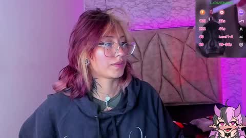Snapshot of succubus_girl_ chatting on December 24, 3:16 pm Alexy online show from December 24, 3:16 pm
