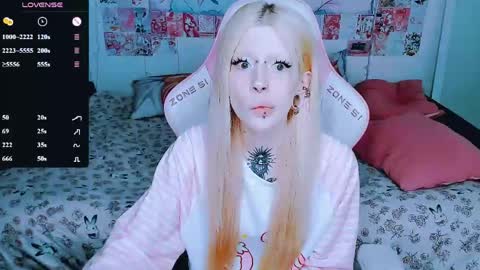 succubus_leslie online show from June 9, 3:01 pm