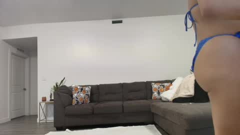 Snapshot of suerrab3304 chatting on September 17, 1:31 am suerrab3304 online show from September 17, 1:31 am