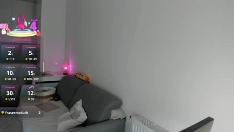 Snapshot of sugar_rainbow chatting on October 19, 12:43 pm Kinga online show from October 19, 12:43 pm