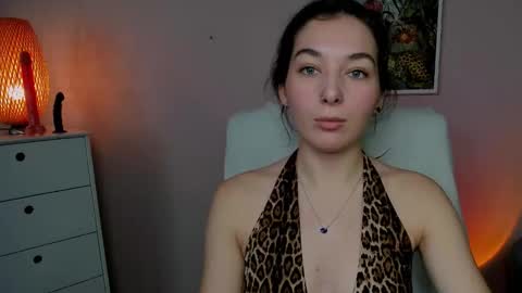 Snapshot of sugar_xmegan chatting on October 9, 9:59 am Megan online show from October 9, 9:59 am