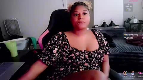 lexi love online show from November 6, 7:28 pm