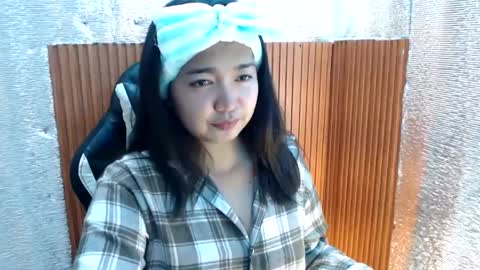 Snapshot of sugarcaramel chatting on January 14, 4:39 pm Sugar online show from January 14, 4:39 pm