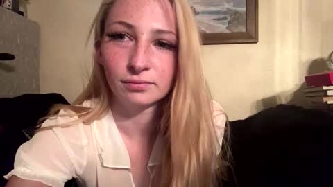 sugarrushxoxo online show from February 18, 4:12 am