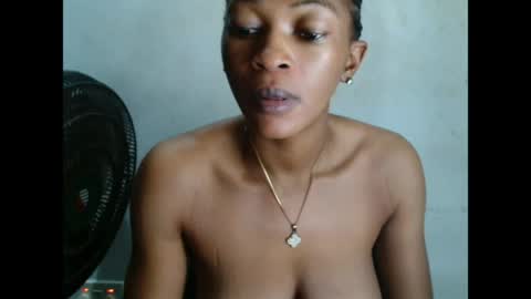 sugarxpussy online show from May 16, 8:33 am
