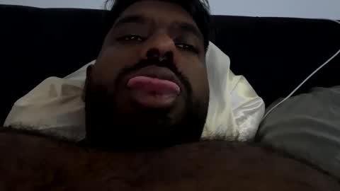 Snapshot of suggnight chatting on October 5, 6:37 pm Let me be your knight that saves you online show from October 5, 6:37 pm