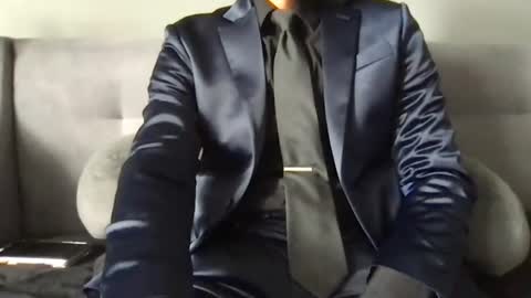 suitfetishez online show from June 29, 8:30 pm