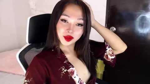 Snapshot of sultry_cyramore chatting on October 16, 9:09 am sultry cyrafoxmore online show from October 16, 9:09 am
