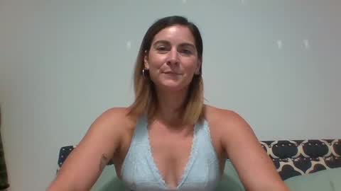 Snapshot of sultrywhispersx chatting on September 24, 3:52 pm sultrywhispersx online show from September 24, 3:52 pm