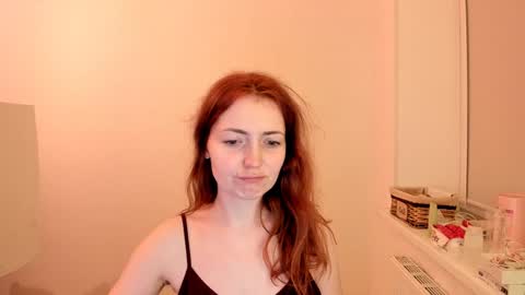 Snapshot of summer_preston chatting on February 3, 10:11 pm Summer Preston online show from February 3, 10:11 pm
