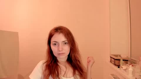 Snapshot of summer_preston chatting on February 24, 4:05 am Summer Preston online show from February 24, 4:05 am