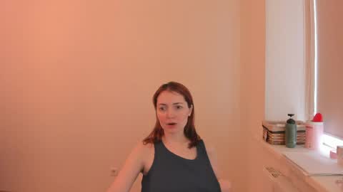 Summer Preston online show from May 3, 1:06 pm
