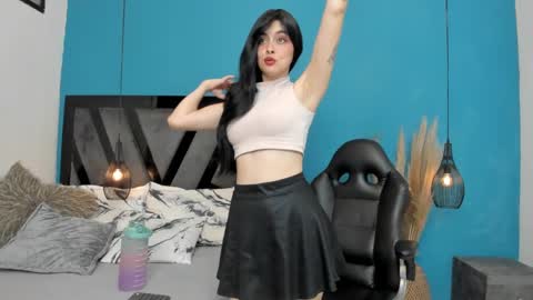 Summer online show from January 13, 5:44 pm