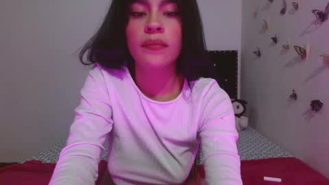 Snapshot of summerpurple chatting on September 25, 3:46 am SUMMER online show from September 25, 3:46 am