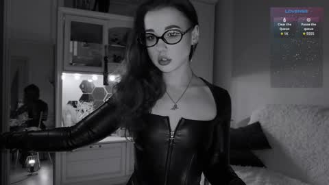 Miss Nelly online show from February 1, 1:23 am