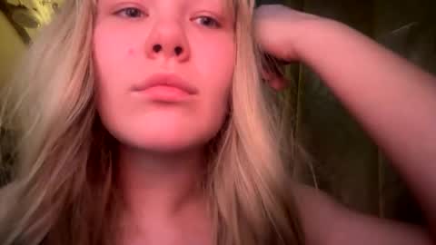 sun_seymour online show from December 31, 6:24 pm