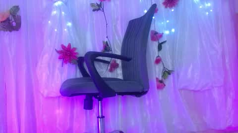 sun crystal online show from November 25, 11:03 pm