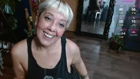 Sunni Knight online show from April 15, 2:26 am