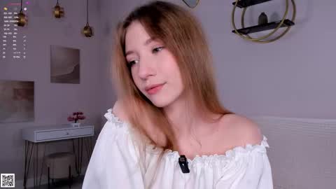 Snapshot of sunnmoonn chatting on September 10, 2:07 pm Lily online show from September 10, 2:07 pm
