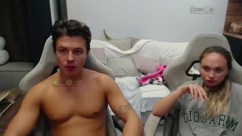 Snapshot of sunny1girl chatting on October 10, 6:41 am Alice and Sergey online show from October 10, 6:41 am
