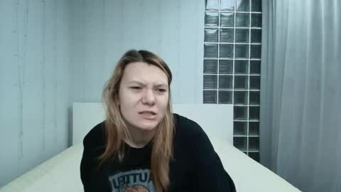 Sammy online show from April 19, 1:28 am