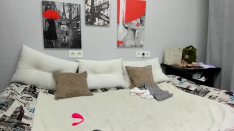 Snapshot of sunny__sammy chatting on October 16, 8:25 am Sammy online show from October 16, 8:25 am