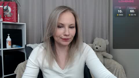 Naomi online show from January 6, 1:26 pm