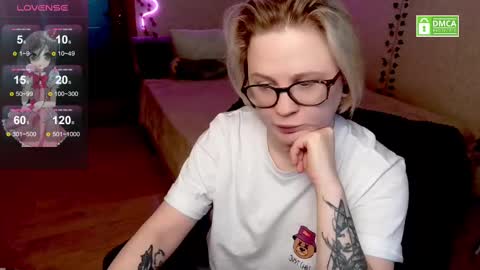 Snapshot of sunny_mood chatting on February 11, 10:58 am sunny mood online show from February 11, 10:58 am
